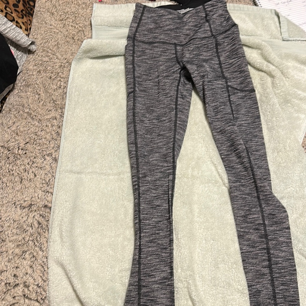 NWOT Victoria’s Secret Knockout leggings XS